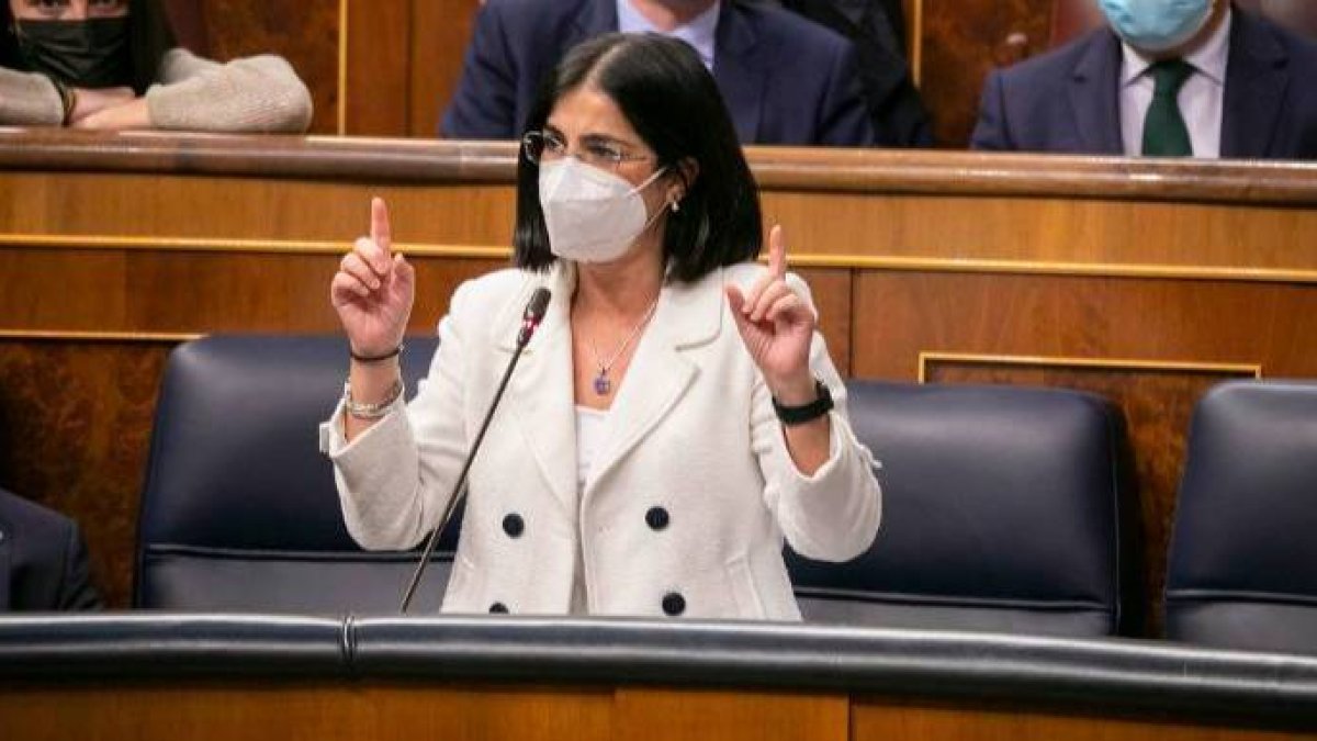 La ministra de Sanidad, Carolina Darias, este miércoles en el Congreso.