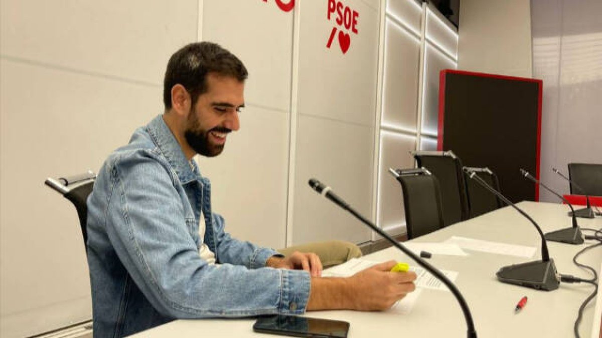El valenciano Víctor Camino, recién elegido secretario general de Juventudes Socialistas de España