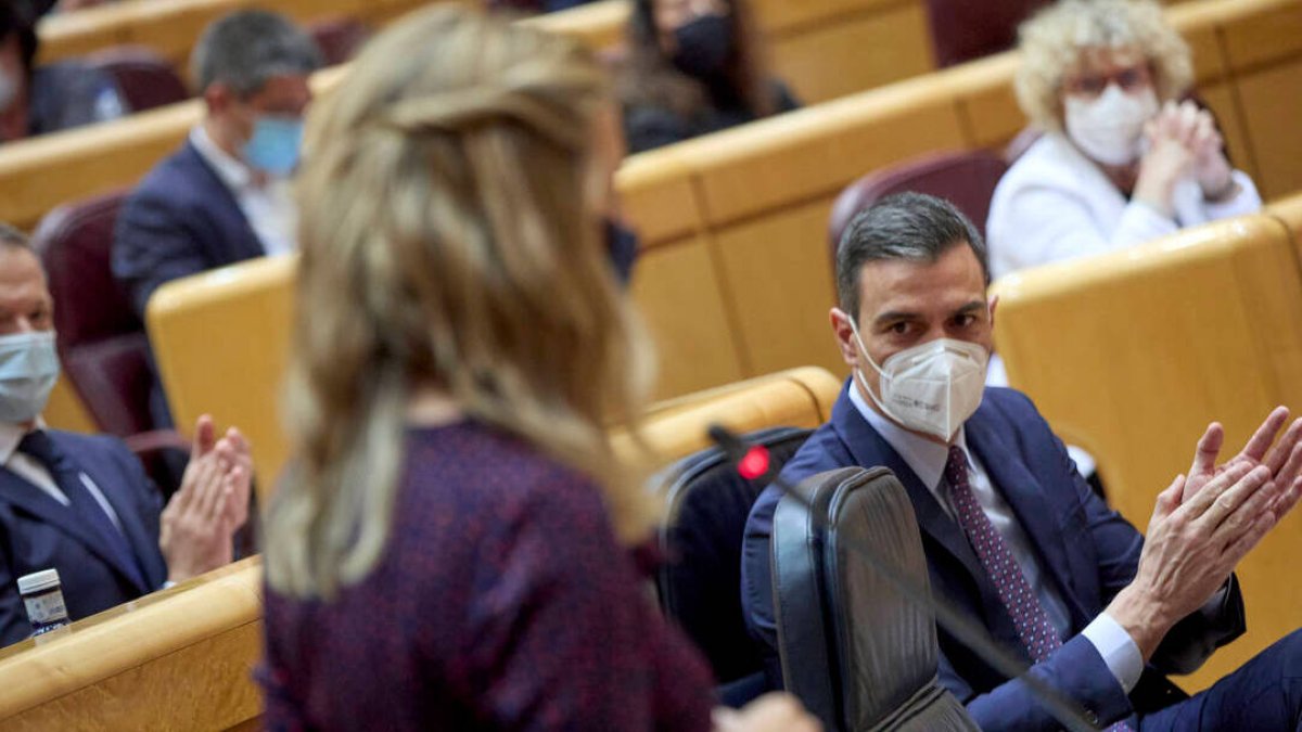Pedro Sánchez y Yolanda Díaz en el Senado