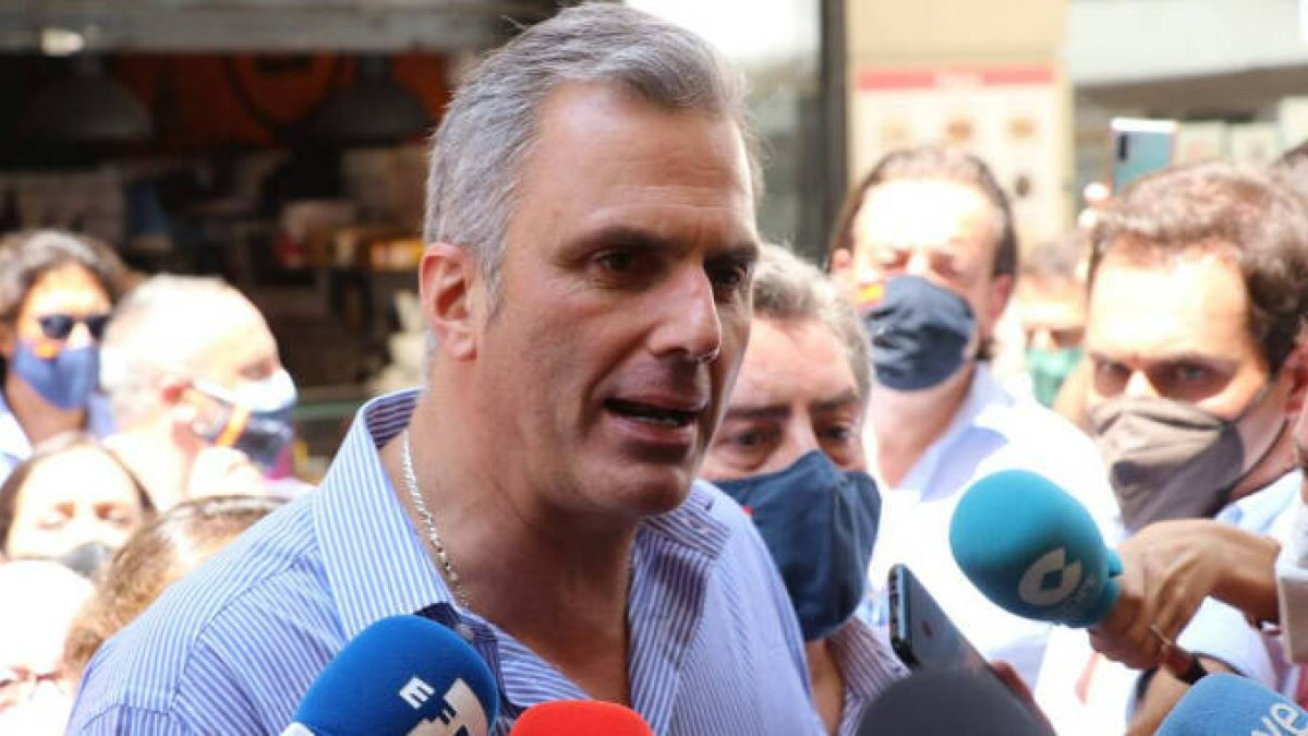El secretario general de Vox, Javier Ortega Smith, durante su visita a Valencia