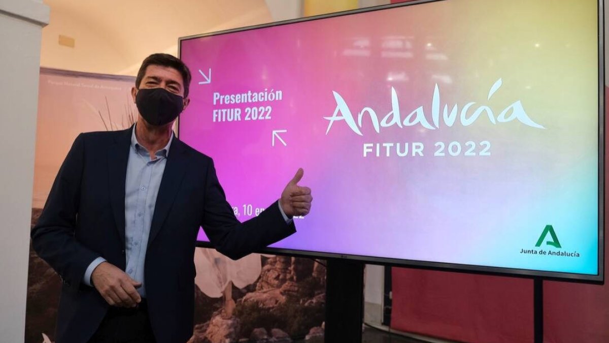 El vicepresidente de la Junta de Andalucía y consejero de Turismo, Juan Marín, hoy en la presentación de la participación de la comunidad en Fitur.