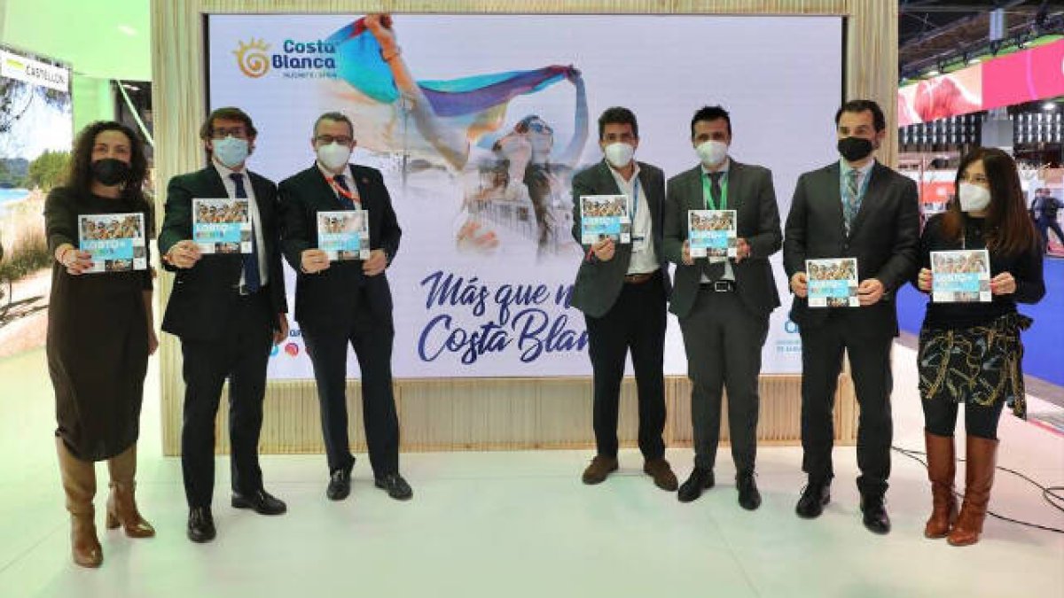 El presidente de la Diputación, Carlos Mazón, ha presentado la oferta de turismo LGTBQ+