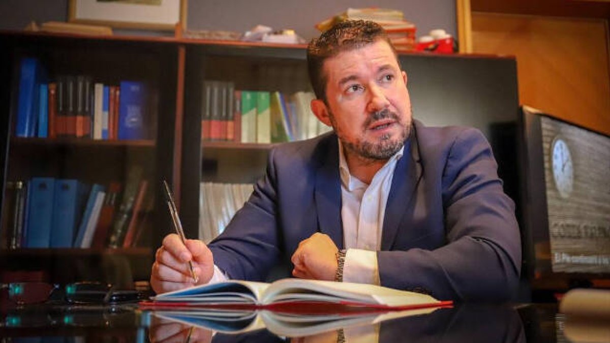 Emilio Argüeso, senador del Grupo Mixto