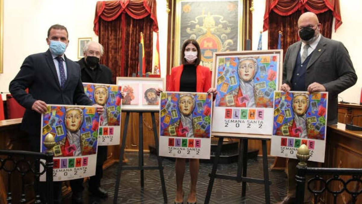 El cartel de la Semana Santa de Elche ha sido presentado este martes en el salón de plenos