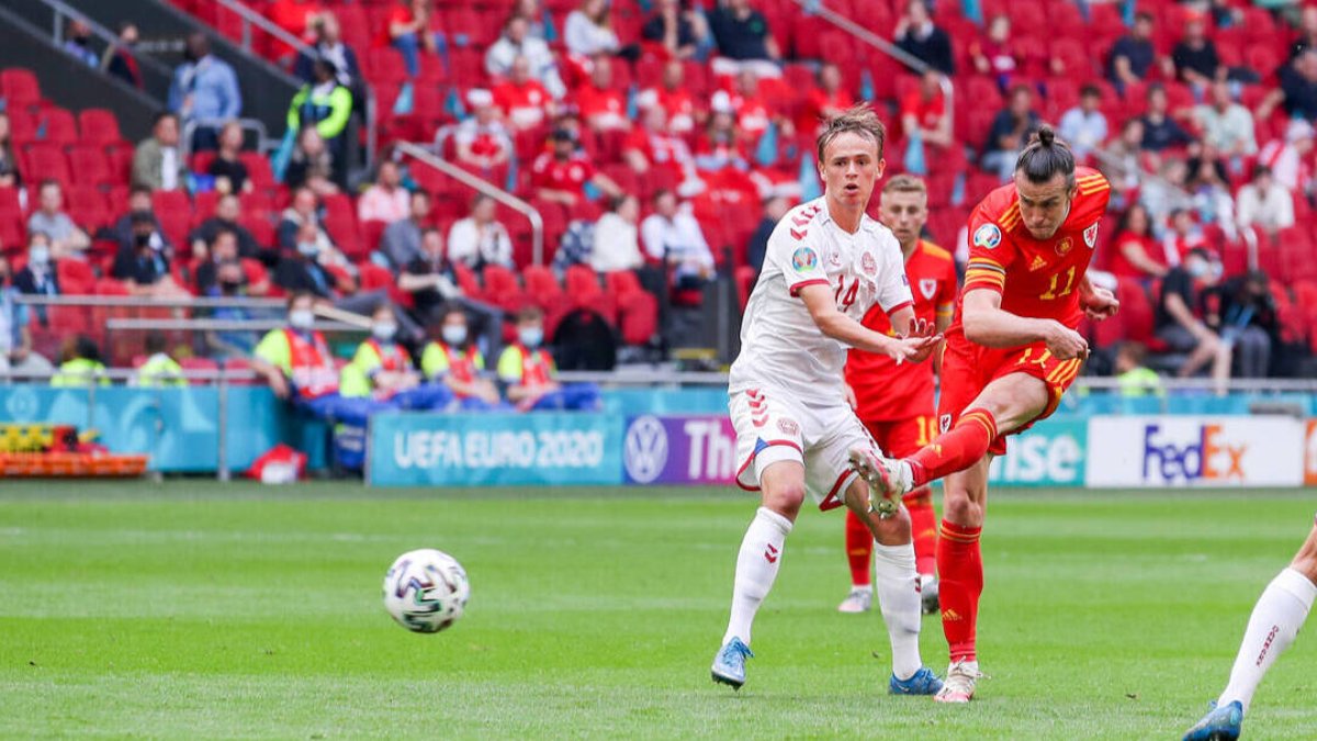 Gareth Bale, en un partido con la selección galesa en la última Eurocopa.