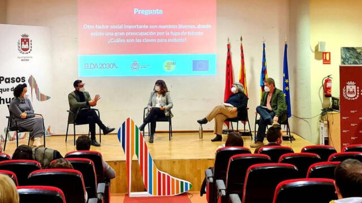 El Teatro Castelar acoge este martes la cuarta mesa de trabajo del Plan Estratégico Elda2030