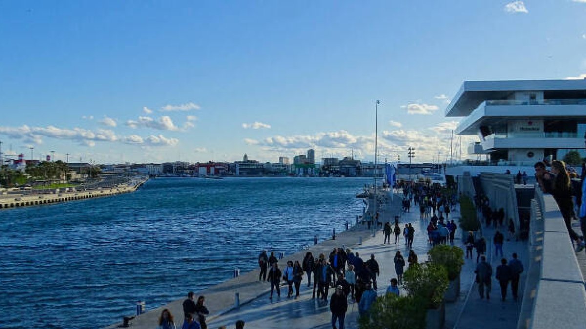 La Marina de Valencia: “Inseguridad jurídica de un enclave estratégico”
