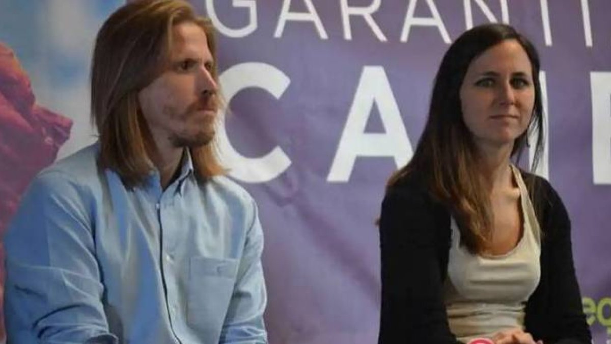Pablo Fernández y Ione Belarra en un acto de Podemos.