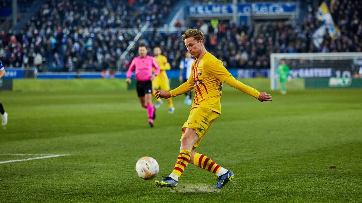 Frenkie de Jong, durante el partido frente al Alavés