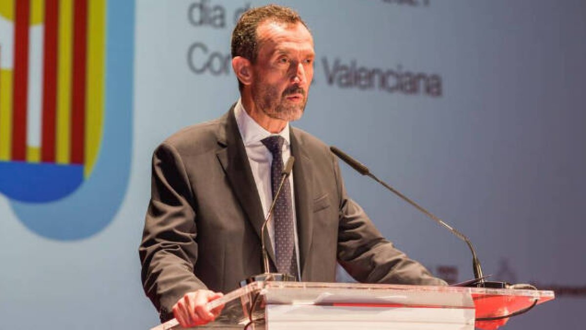 Carlos González, alcalde de elche