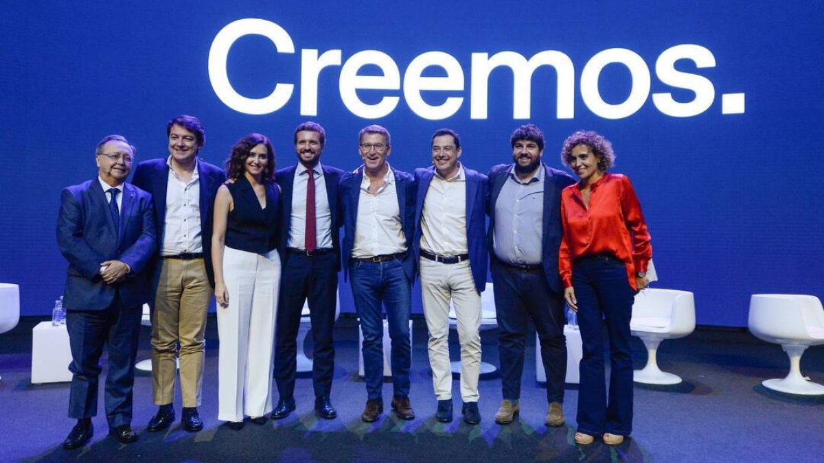 Casado con todos los presidentes regionales, la foto de la unidad