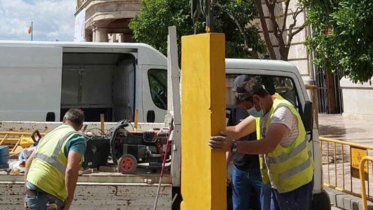 El ladrillo amarillo gigante de Ribó
