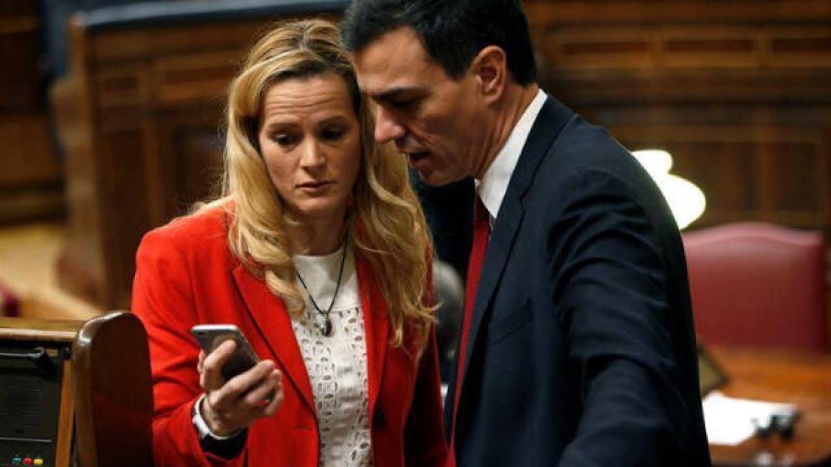 Zaida Cantera con Pedro Sánchez