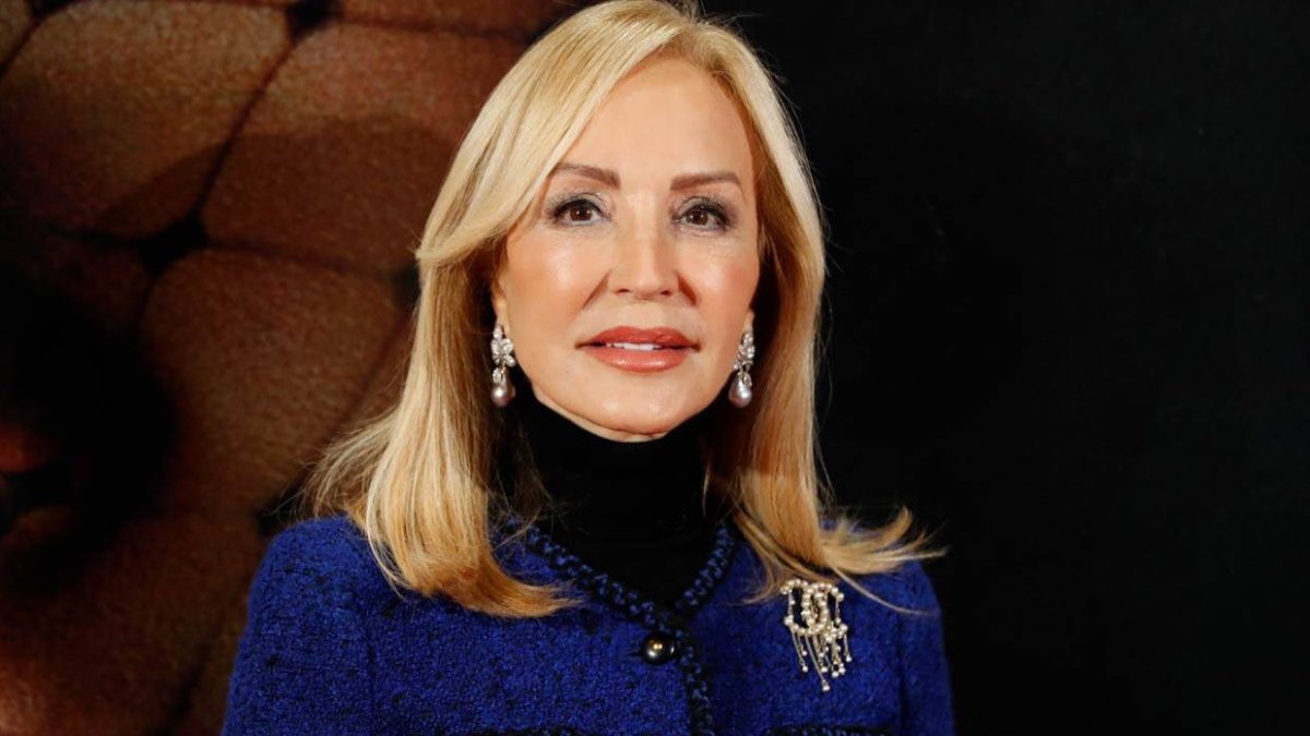 Carmen Lomana.