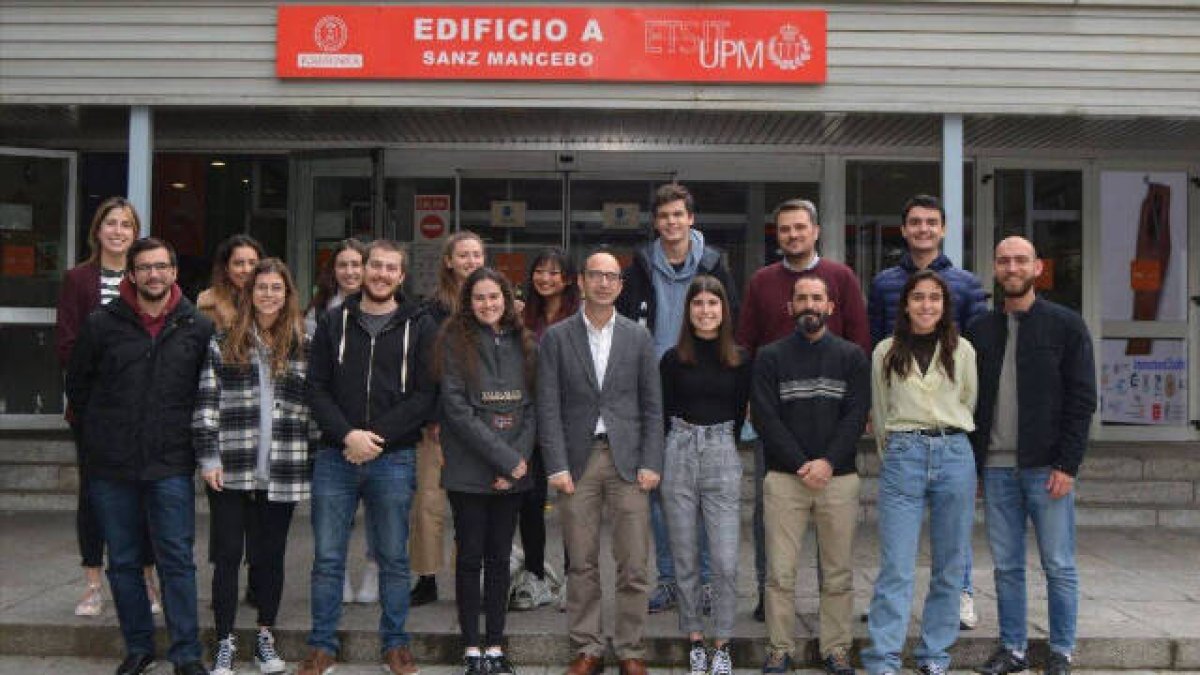 Estudiantes de la UPM que han impulsado el proyecto
