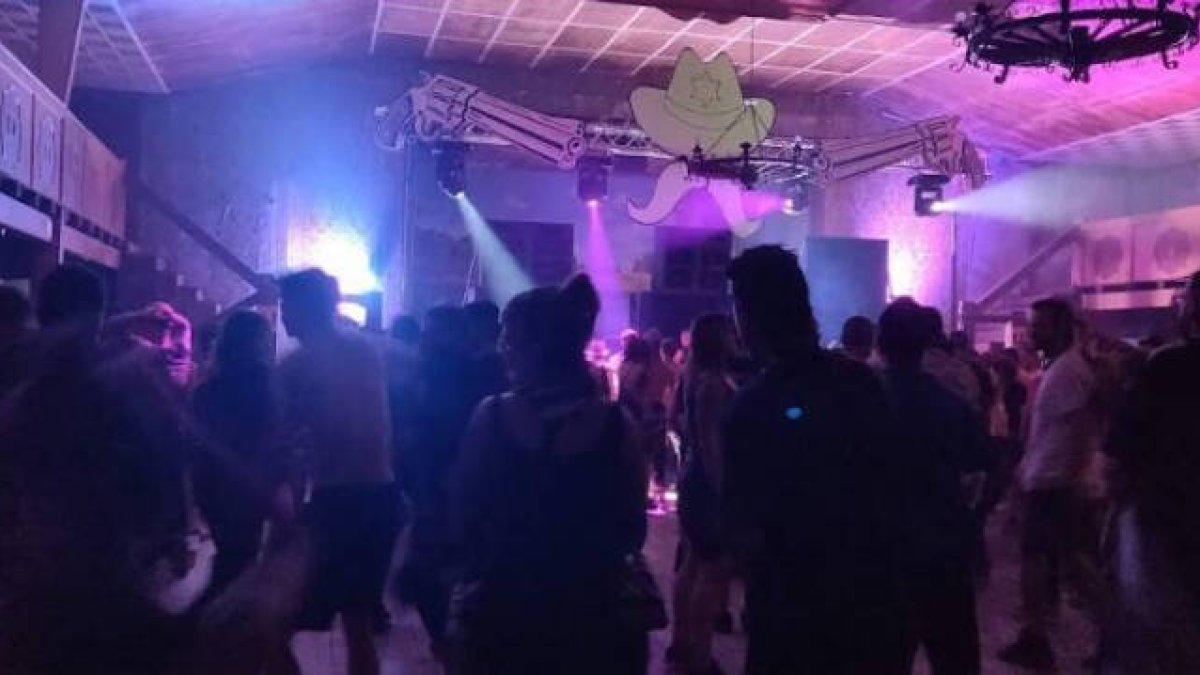 Las instalaciones del Fun West son utrilizadas con frecuencia para albergar fiestas y conciertos