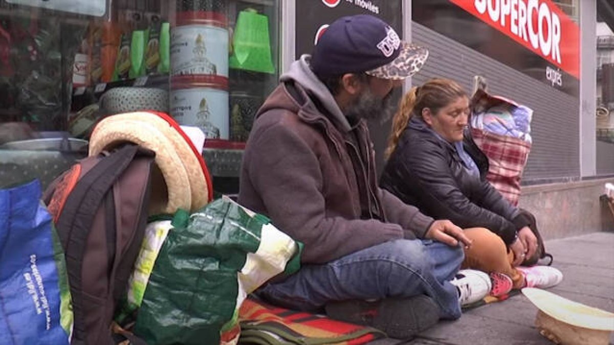 En Alicante hay unas 200 personas durmiendo cada día en la calle