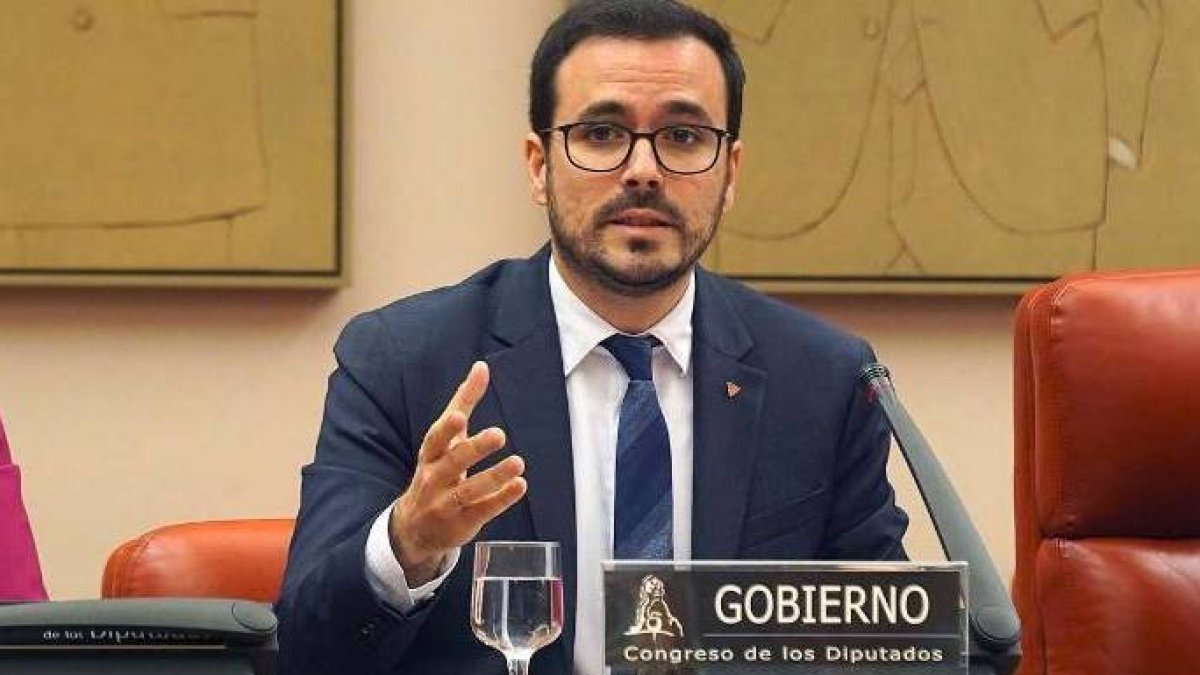 Garzón, en la Comisión de Consumo del Congreso.