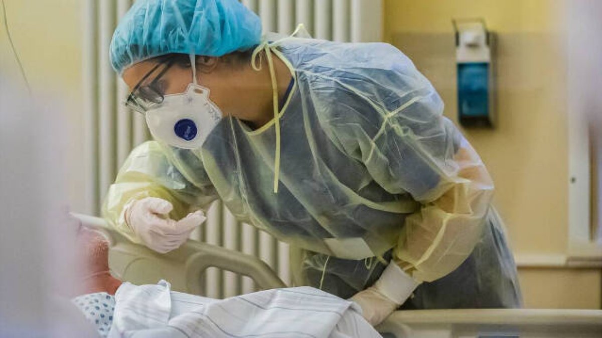 Los hospitales de la Comunitat tienen 1.861 personas ingresadas, 199 de ellas en la UCI