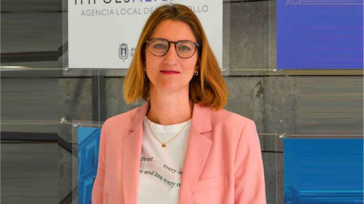 Alicante ayudará con hasta 5.000€ a indumentaristas festeros y artesanos