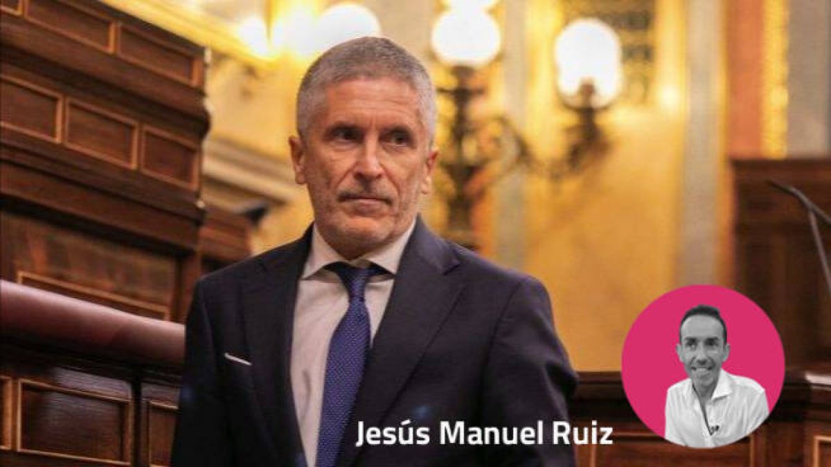 A Marlaska se le abre otro frente: el trato a los presos durante la pandemia.