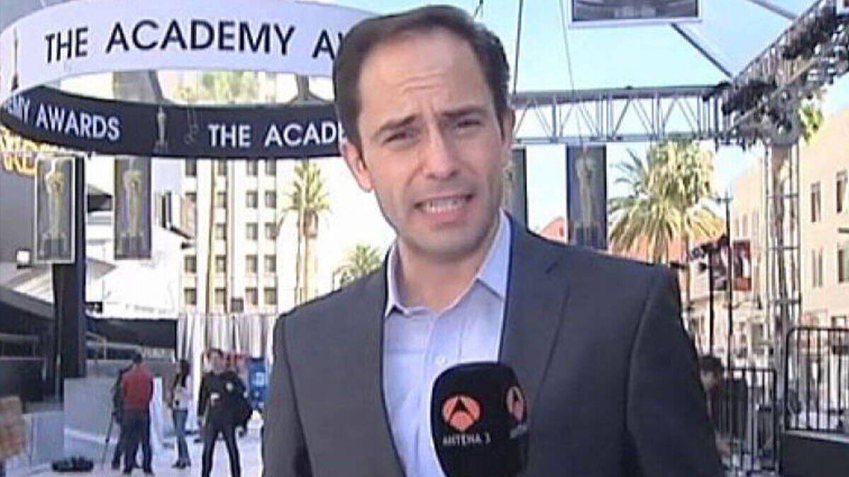 El mítico reportero de Antena 3 se hace viral en Twitter por un taxista