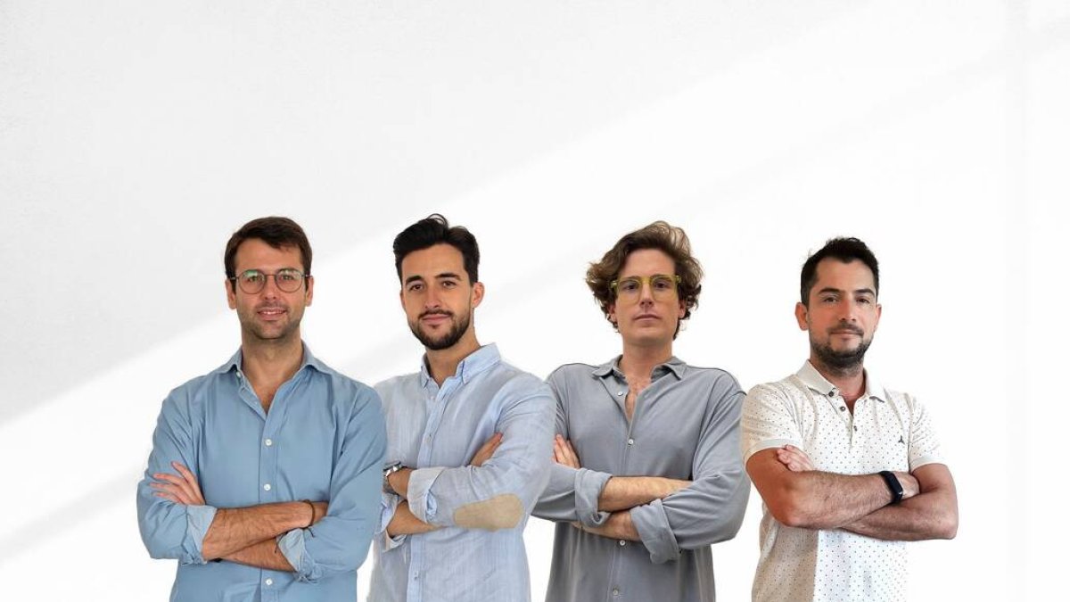 Imagen de los fundadores de Feending Mario García-Granero, Borja Martos, Álvaro Pérez y Javier Martos - FEENDING