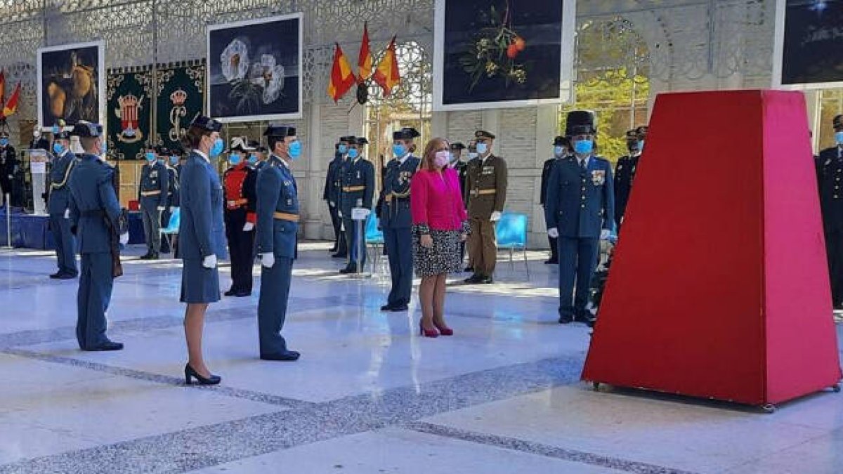La subdelegada del Gobierno en Alicante, Araceli Poblador, ha participado en el acto