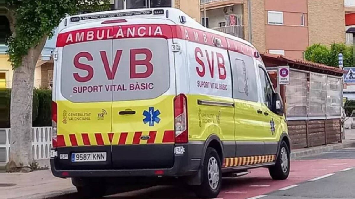 Herida una anciana de 90 años por inhalación en el incendio de su vivienda