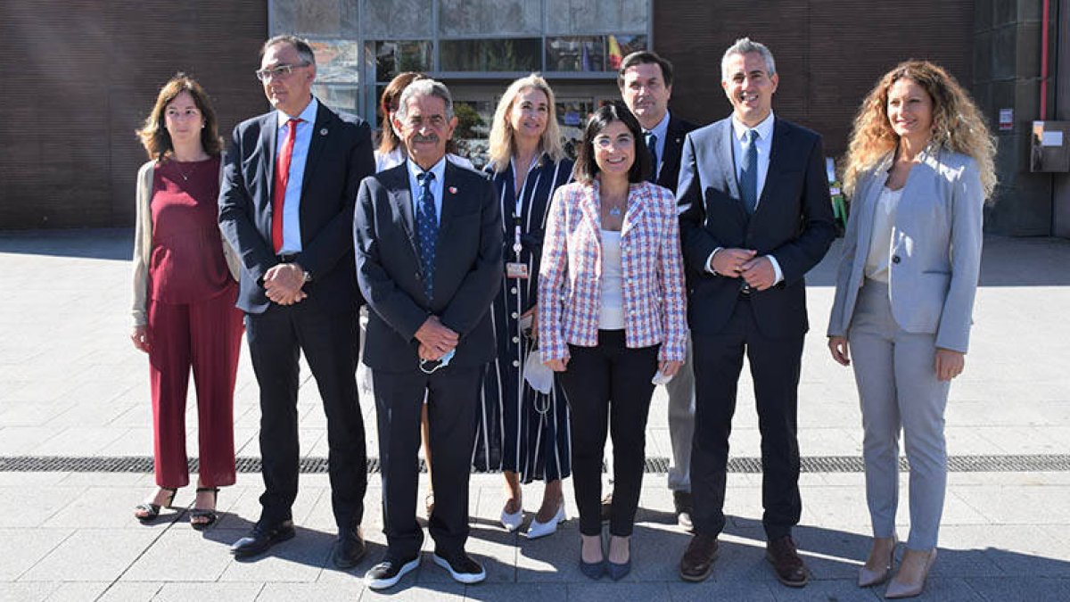 Sanidad invierte en 19 equipos de alta tecnología para Cantabria