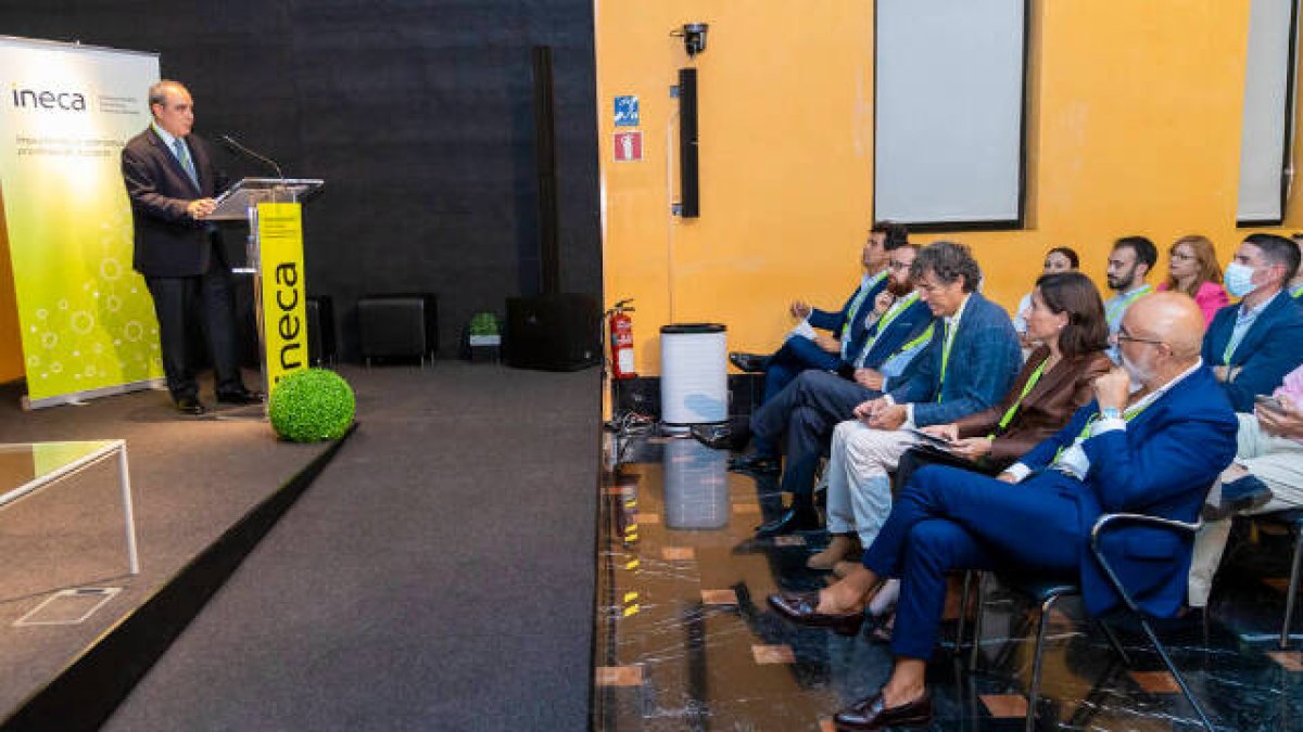 La discriminación del Gobierno de Sánchez hace perder competitividad a Alicante