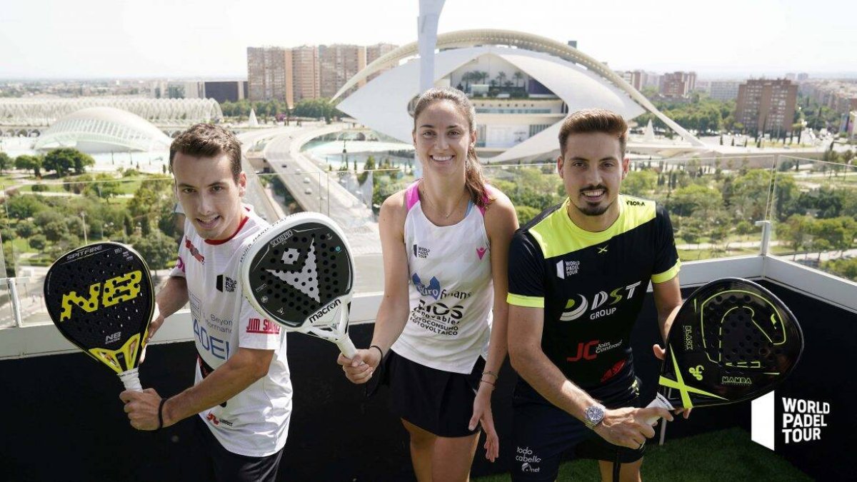 Imagen de los jugadores y jugadora valencianos durante la presentación del World Padel Tour Valencia 2022 - WORLD PADEL TOUR