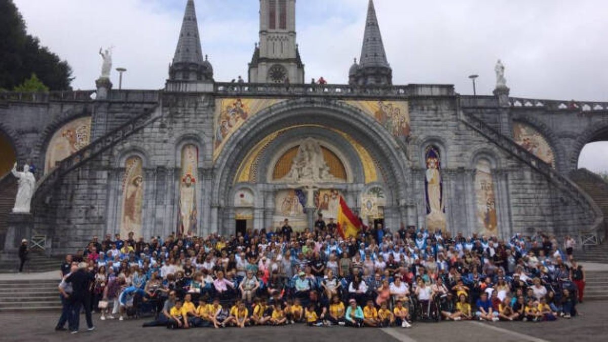Unas 400 personas la Diócesis retoman la peregrinación con enfermos a Lourdes