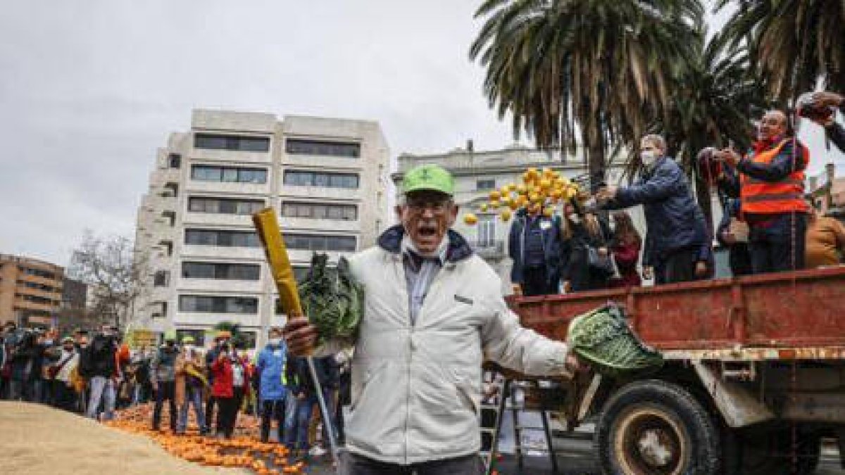 Protesta de agricultores en Valencia el 25 de febrero