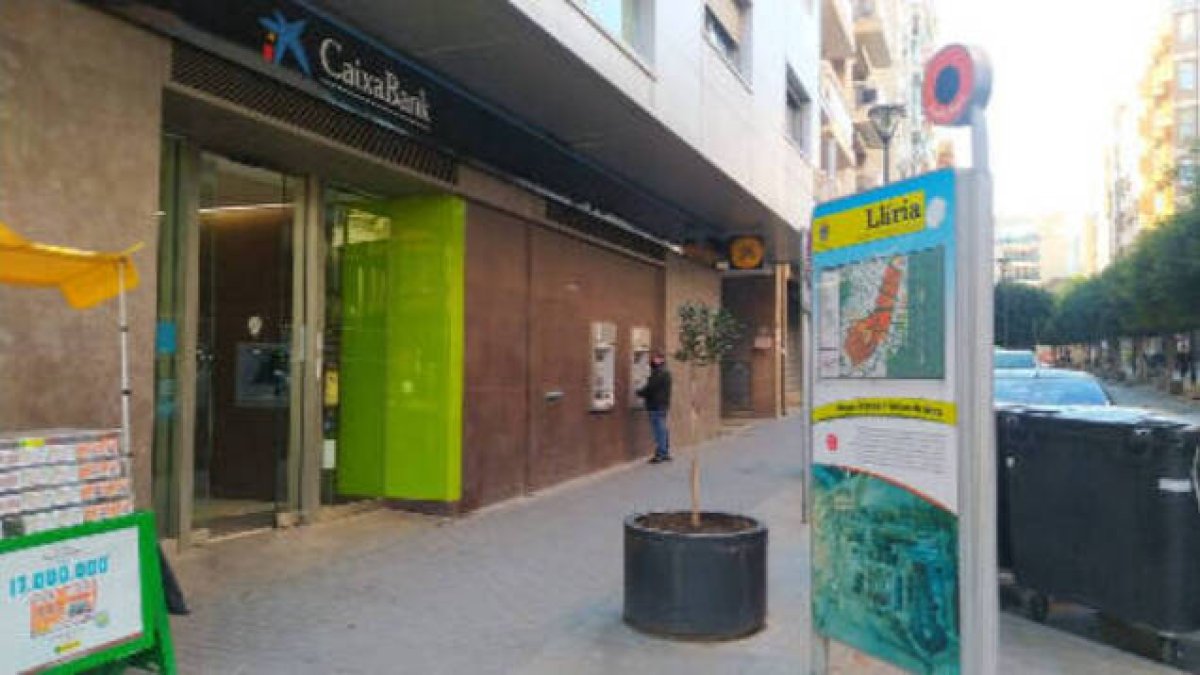 Sede de Caixa Bank en Llíria