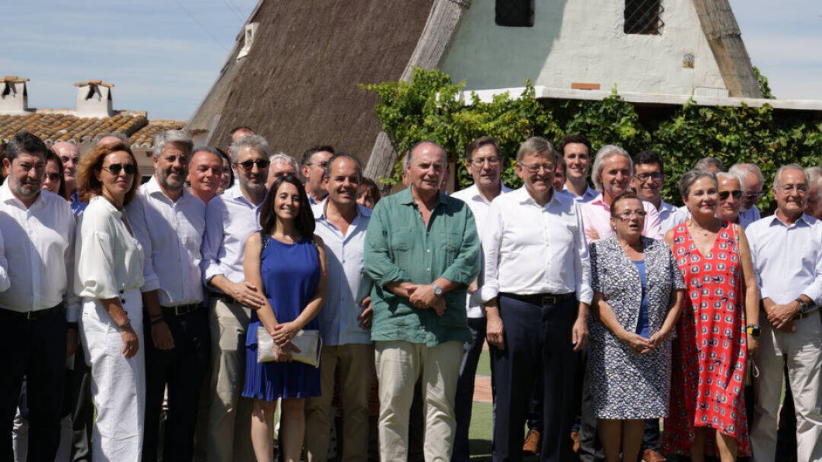 Ximo Puig en el almuerzo con los empresarios en El Palmar