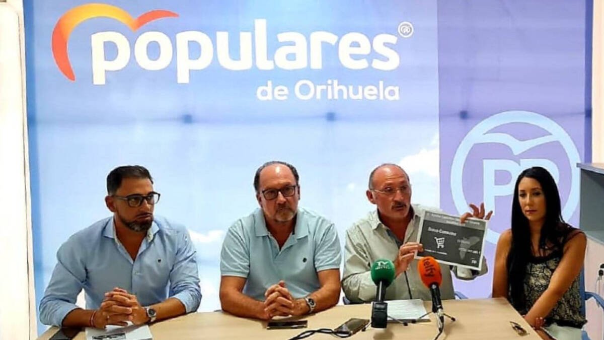 El PP denuncia que PSOE y Cs Orihuela son “los últimos” con el Bono-Consumo