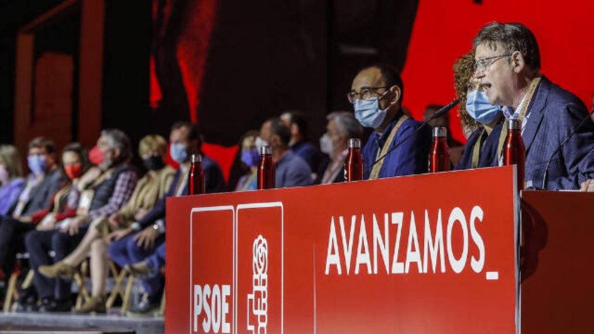 Puig preside el 40 Congreso del PSOE