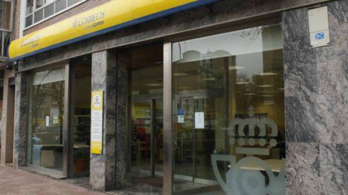 Piden la mediación de la inspección de trabajo por el 'calor extremo’ en Correos