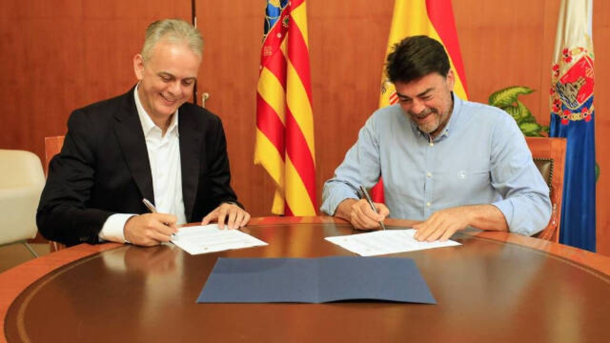 Alicante y Generalitat acuerdan finalizar las obras del Centro 14