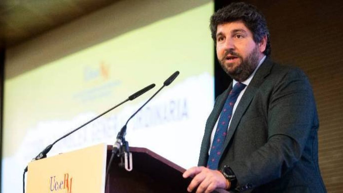 El presidente de Murcia, Fernando López Miras.