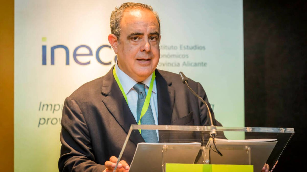 Los economistas lamentan que el Gobierno “entierra a Alicante” con los PGE