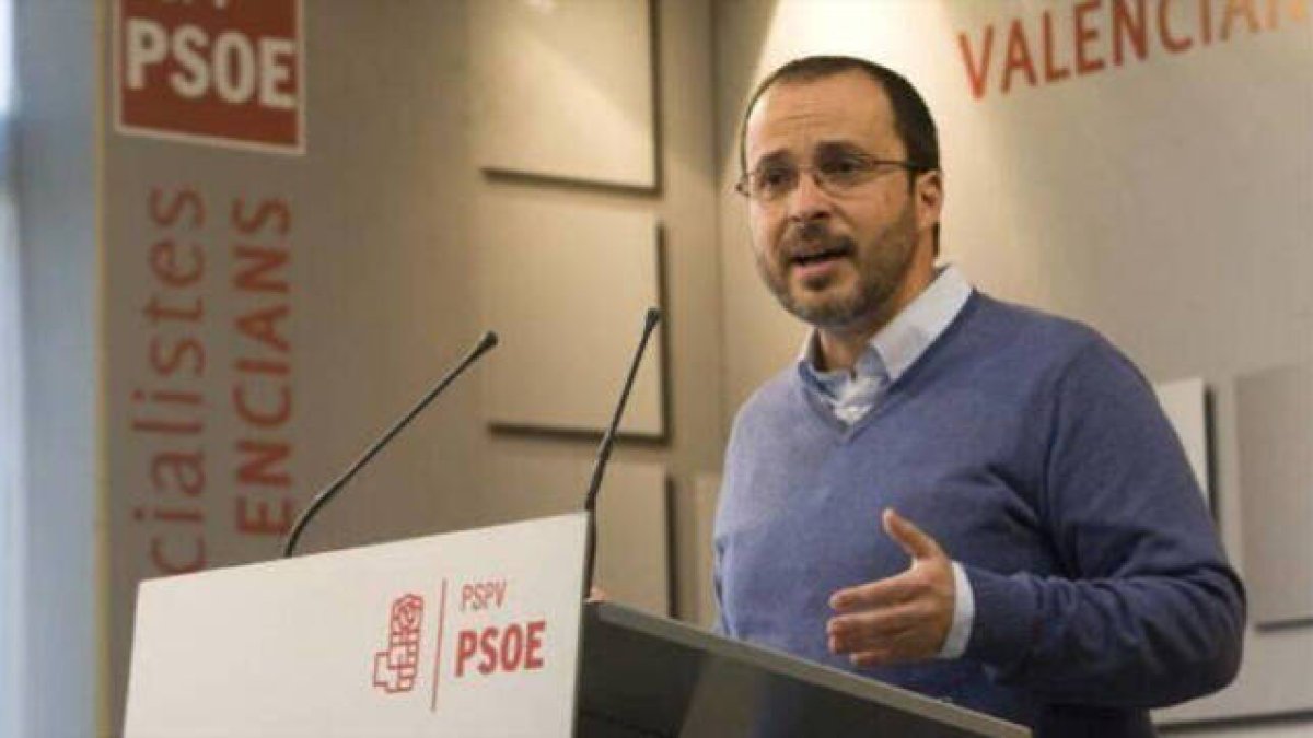 Julán López Milla, nuevo presidente de la Autoridad Portuaria de Alicante