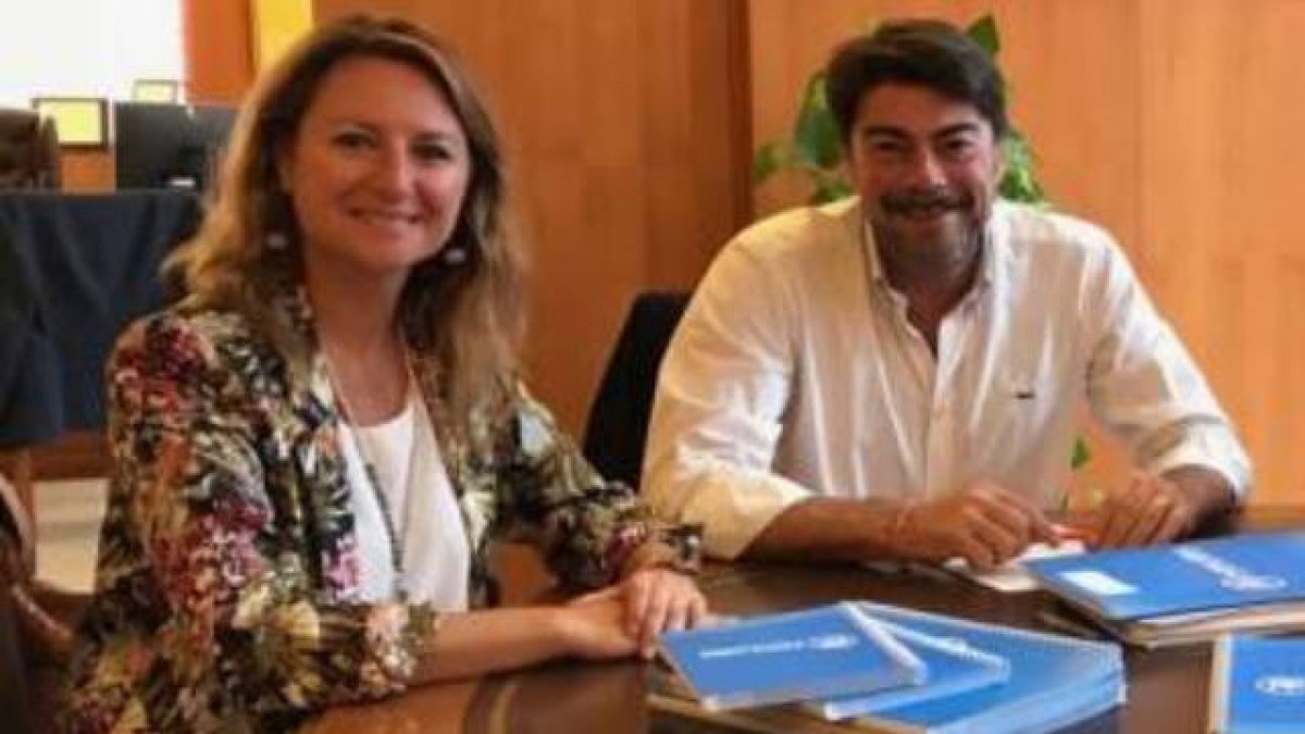 Begoña Carrasco y Luis Barcala / FOTO de archivo