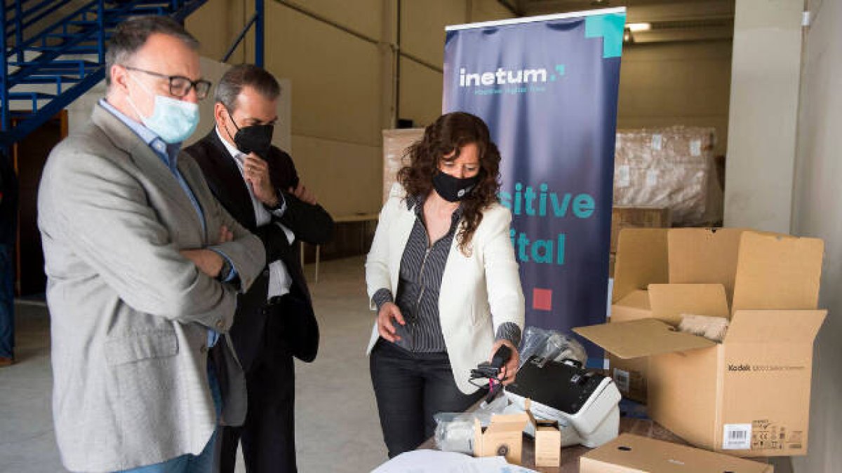 La Diputació de València repartirá 1.500 webcams entre los ayuntamientos