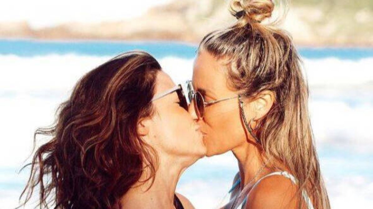 Ares Teixidó y Bruna presumen de amor.