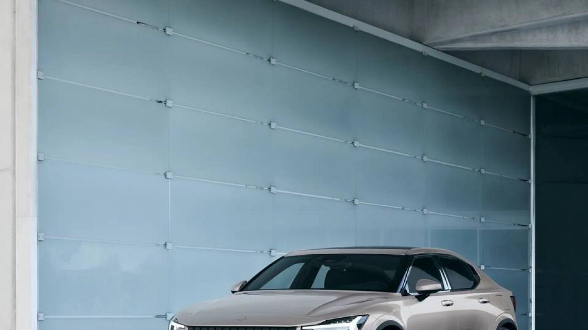 Polestar desembarca en España con una propuesta 100% eléctrica