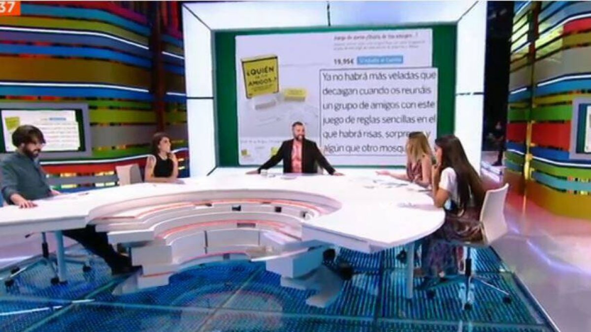 Preguntas indiscretas y alguna sorpresa en el plató de Zapeando.