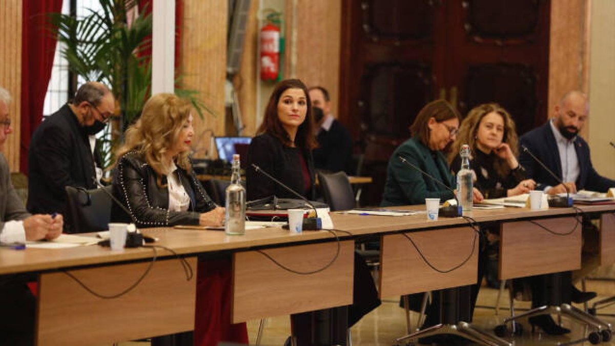 La concejala de Cultura de Elche, Marga Antón, ha participado en el encuentro
