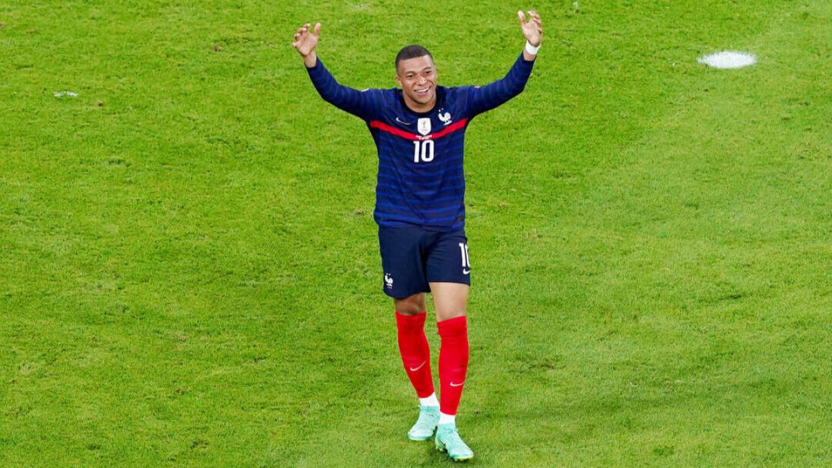 Mbappé, posible objetivo del Barcelona